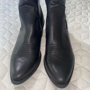 Women’s Cowgirl Ankle Booties by MIA size 7.5